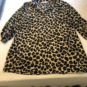 Collard leopard dress shirt